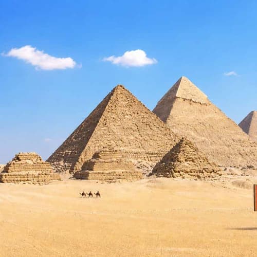 Cairo Day Trip from Sharm El Sheikh – Giza Pyramids & Museum by bus